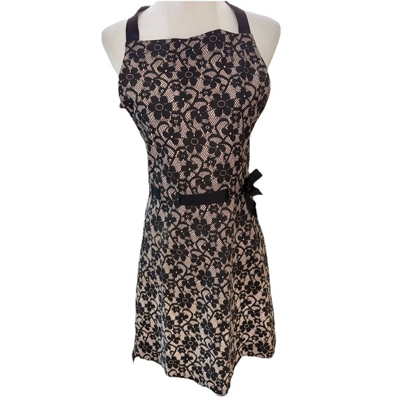 Kay Dee Designs Black Lace Floral Apron Retro Pin-Up Hostess Style Chic Kitchen - Picture 3 of 11